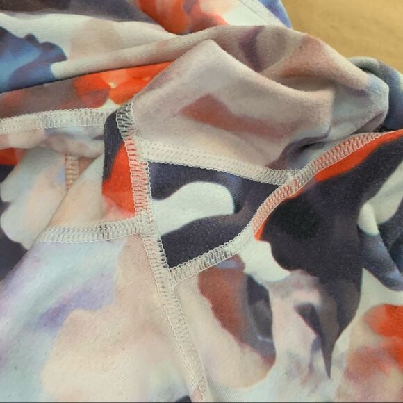 FABLETICS Stella High Rise Leggings Daydream Mesh Floral - Picture 11 of 13